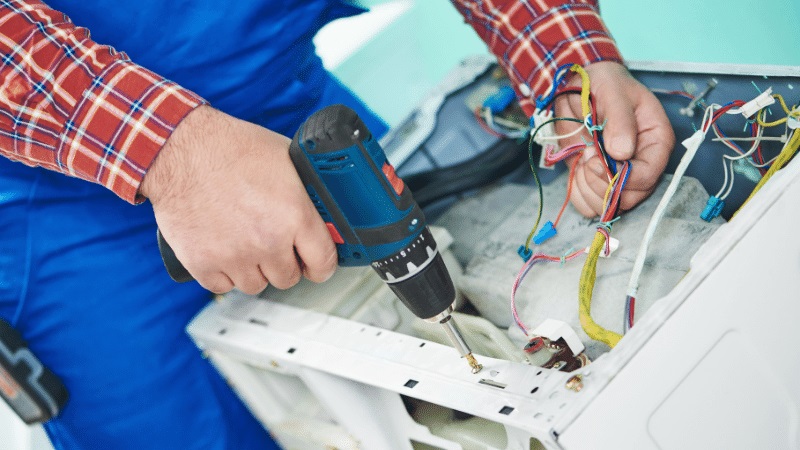 Alaşehir Hoover Hoover çamaşır makinesi kart tamiri – Su almama arızası orijinal parça ile giderildi. - Teknik servis örneği